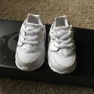 Nike Huaraches Pure White 4C